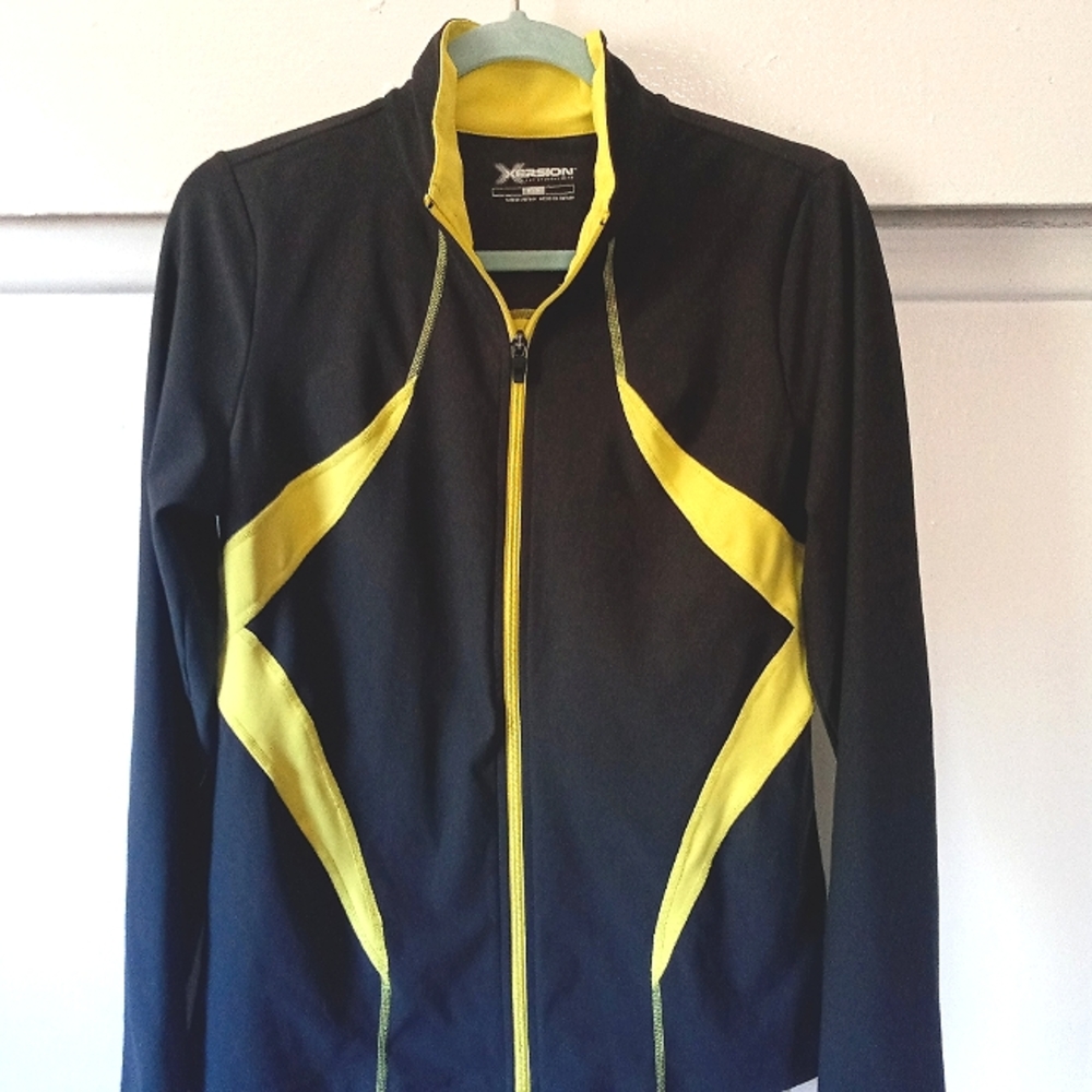 Xersion workout jacket